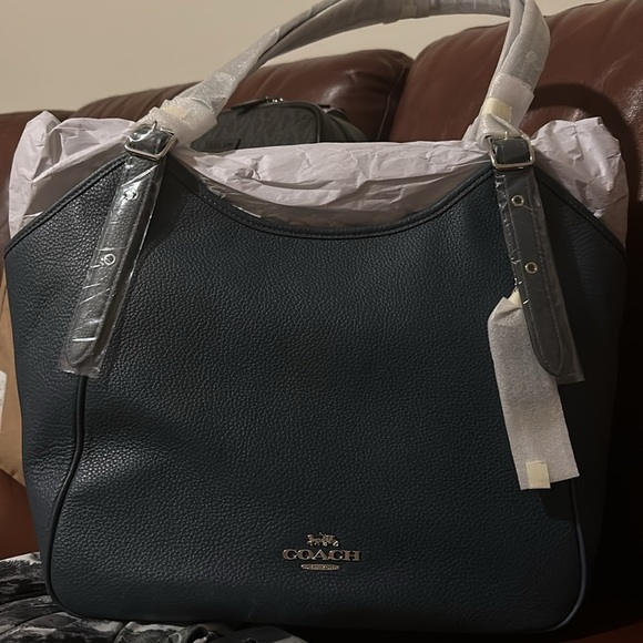 Coach Meadow pebble blue shoulder bag NWT - Picture 3 of 8